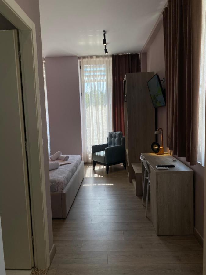 Apartamente Melodi Durrës Exteriör bild